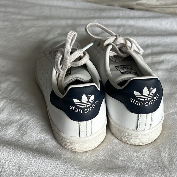 Adidas Stan Smiths sneakers size 9‎ |white and navy blue - Picture 4 of 6